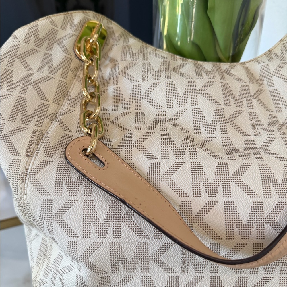 Michael Kors Cream Monogram Shoulder Bag with Gold Accents - Picture 2 of 9